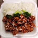 Best Sesame Chicken (Lunch Special) in Alexandria, VA